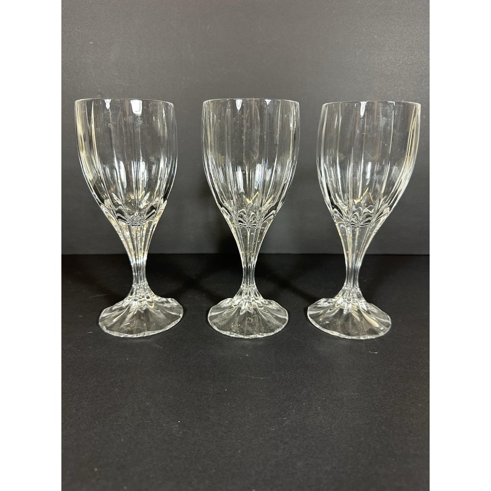 Mikasa Berkeley Crystal Water Goblets Wine Glasses 7.25" Set Of 3